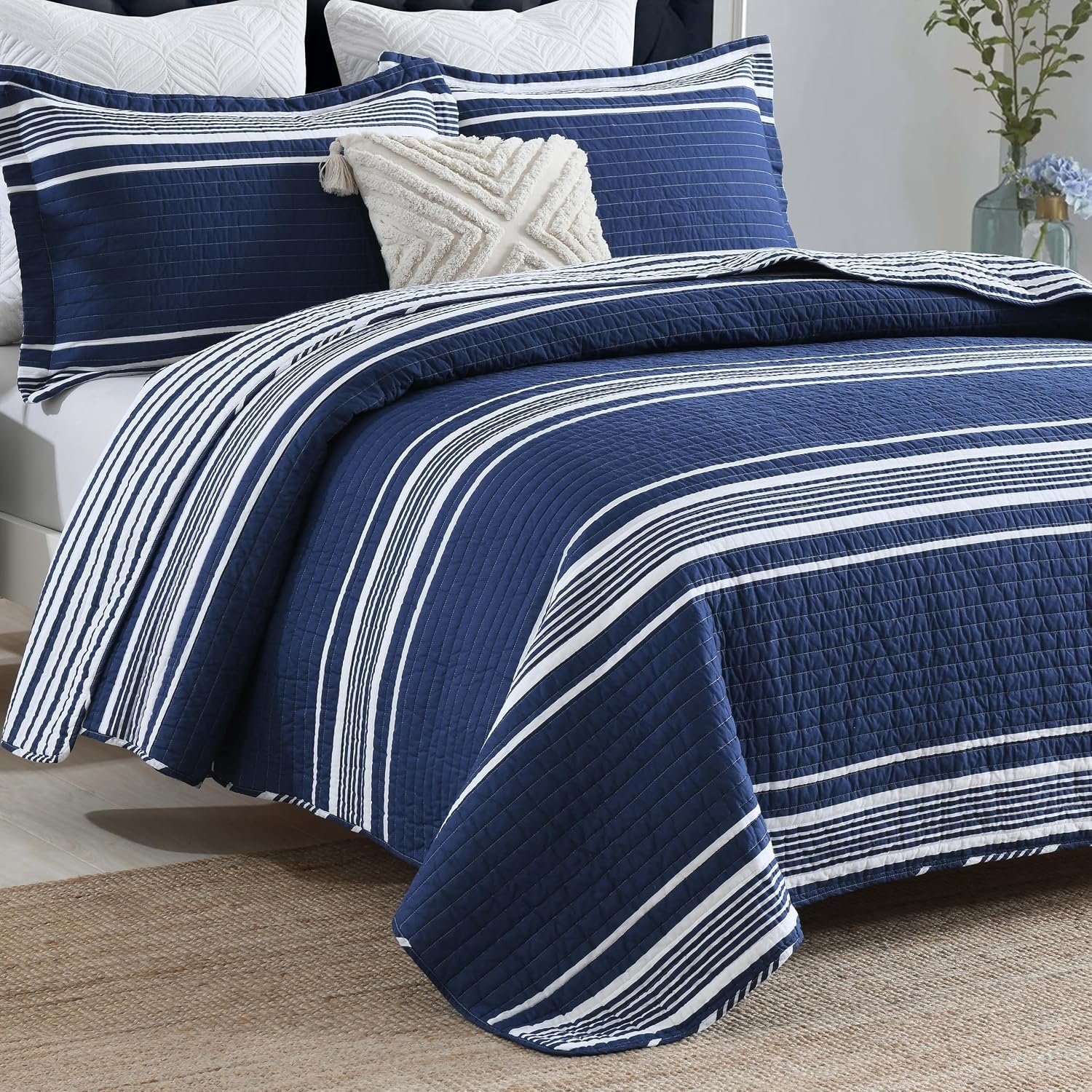 SahSahCasa Quilt Queen Size, Queen Quilt Set, 100% Cotton Queen Quilt Bedding Set Bedspreads, Lightweight Reversible Striped Pinstripe Quilts Bedspread for Queen Bed, All Season, Navy Blue, 3 Pieces