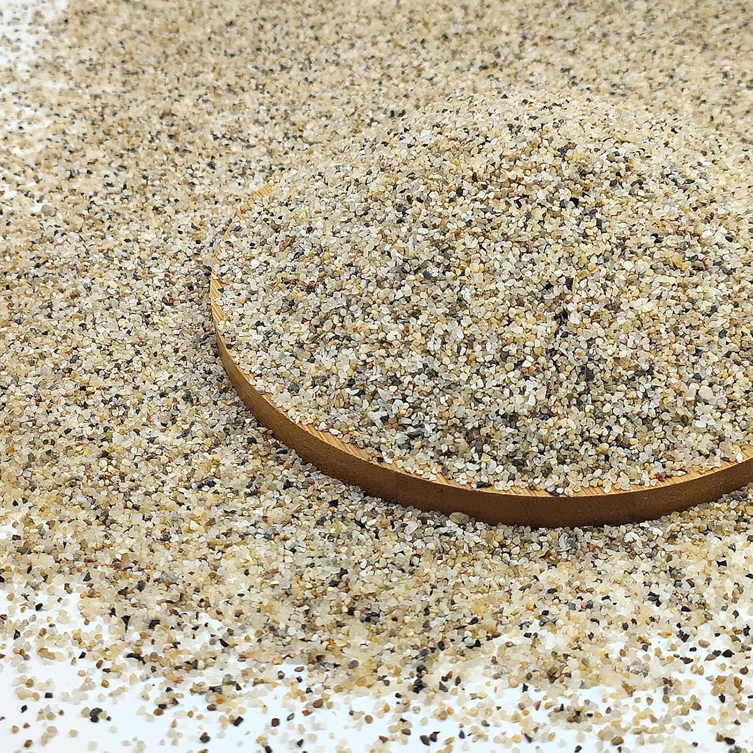 FANTIAN 5 lbs Aquarium Sand, 0.6-1.2 mm Aquarium Substrate for Freshwater Fish Tank. Decorative River Rocks Gravel for Fish Tank, Plants Potted, Fire Pits, Candle, Vase and Crafts | Aquarium Substrate Gravel, Coarse Sand for Fish Tank Shrimp Turtle, Terrariums, Aquatic, Plant, Fire Pits, Vase, Craft
